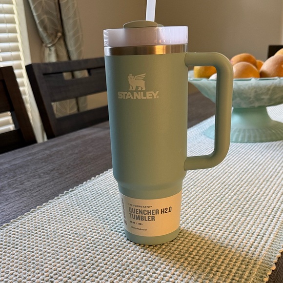Stanley Other - NWT Stanley Quencher H2.0 Tumbler - Sage Green